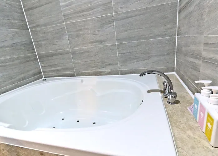 Hotel Home Hotel 3*