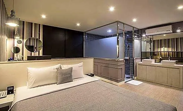 Hotel Home Hotel 3*