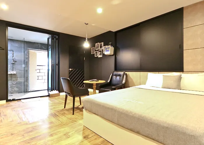 Hotel Home