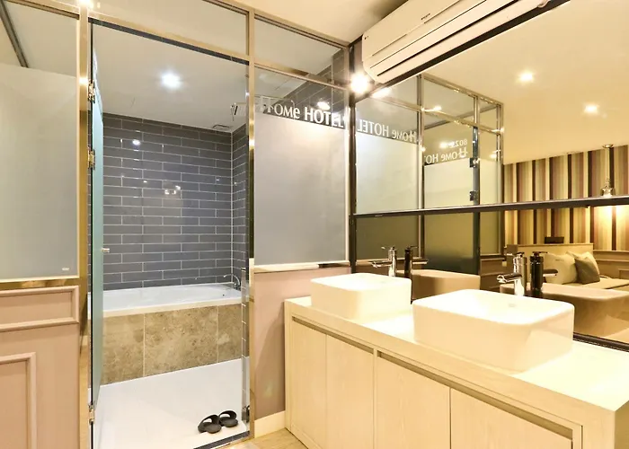 Hotel Home Hotel 3*