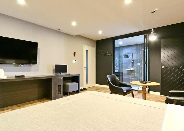 Hotel Home